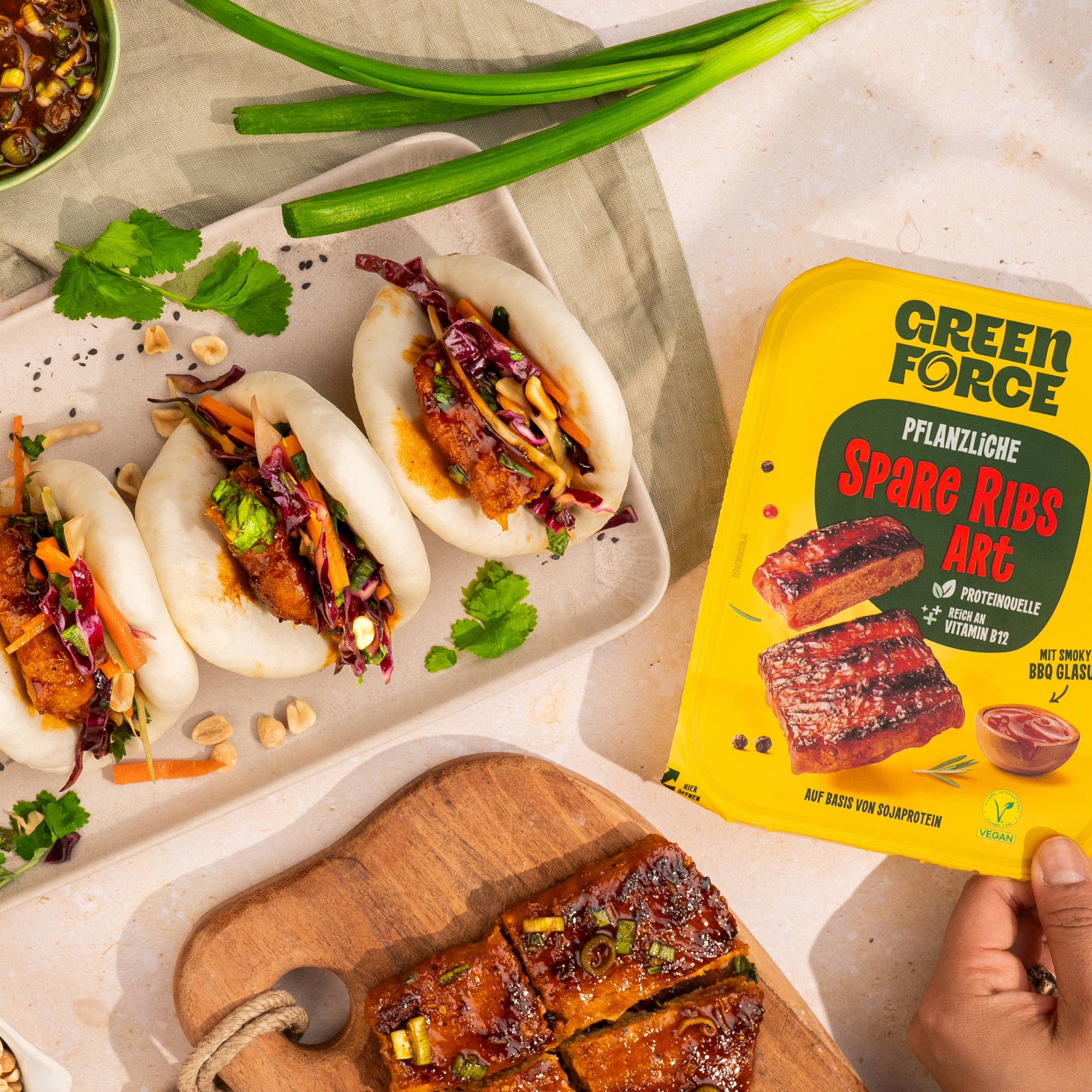 Pflanzliche BBQ Spare Rib Bao Buns