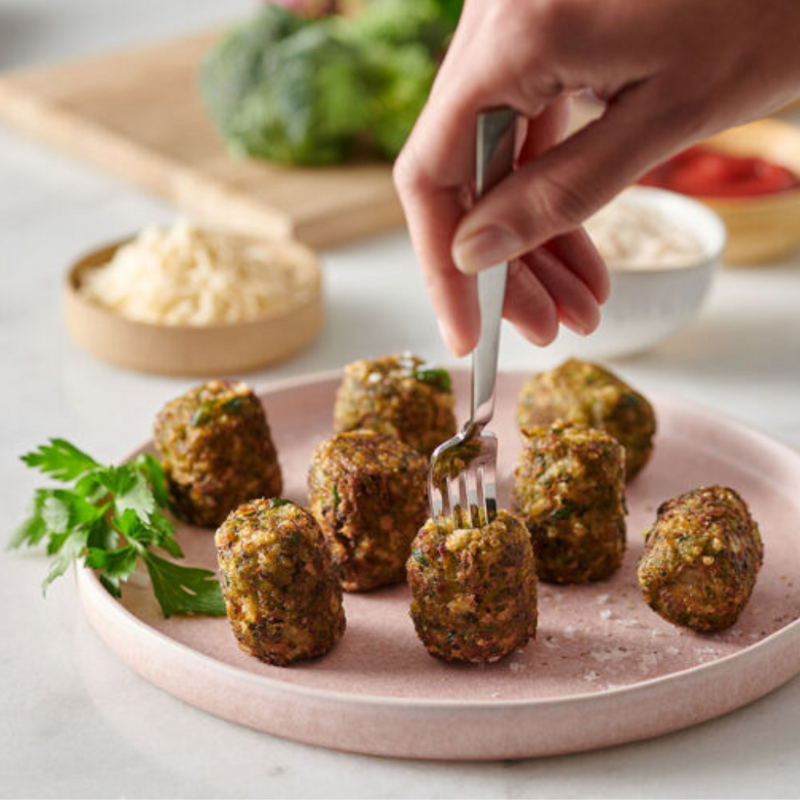 Cheesy Brokkoli-Nuggets mit Pizzaiolo