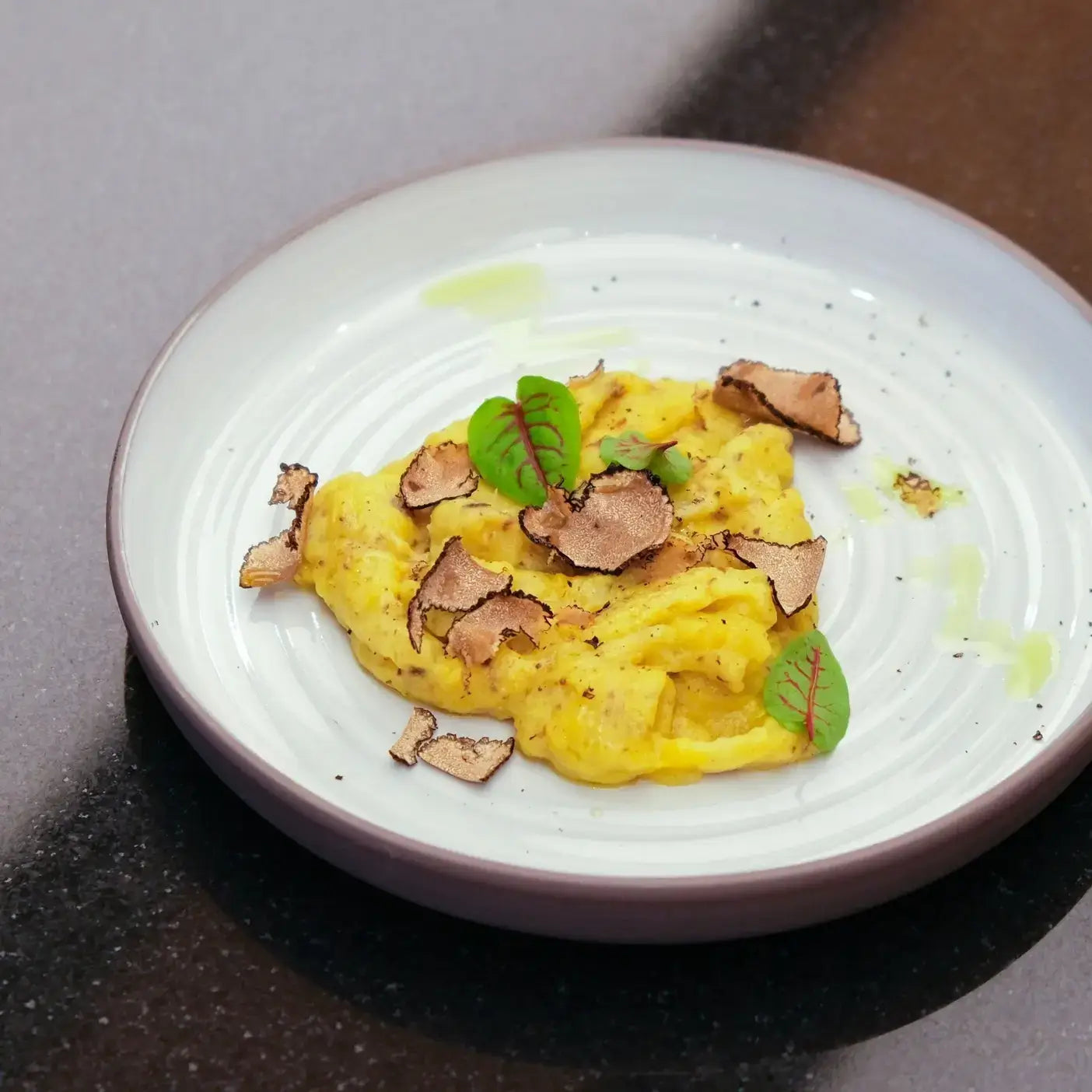 Veganes Omelett mit Trüffel