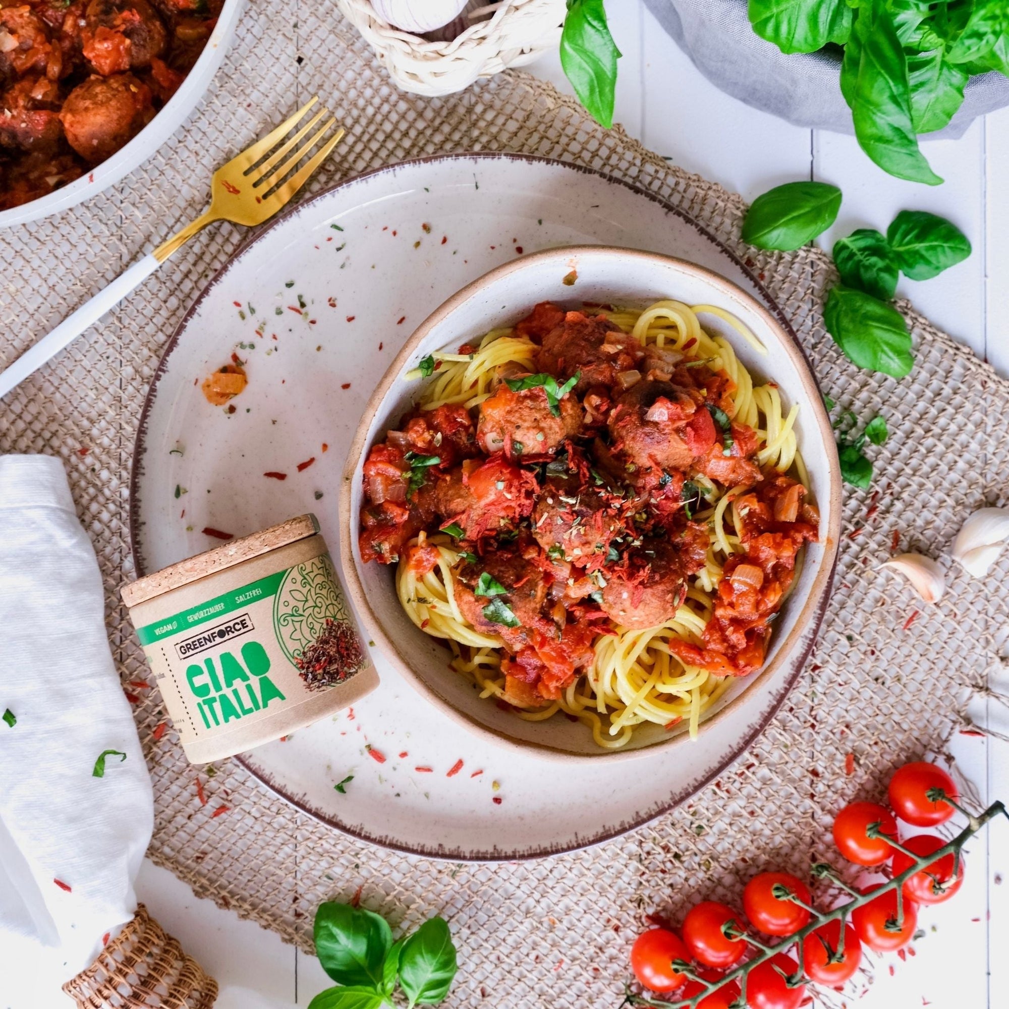Italienische Pasta mit Hackbällchen