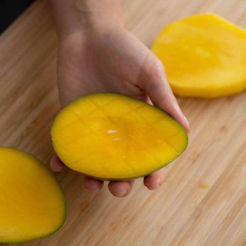 Halbierte Mango