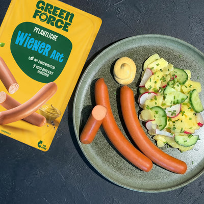 Plant-based sausages - Viennese style